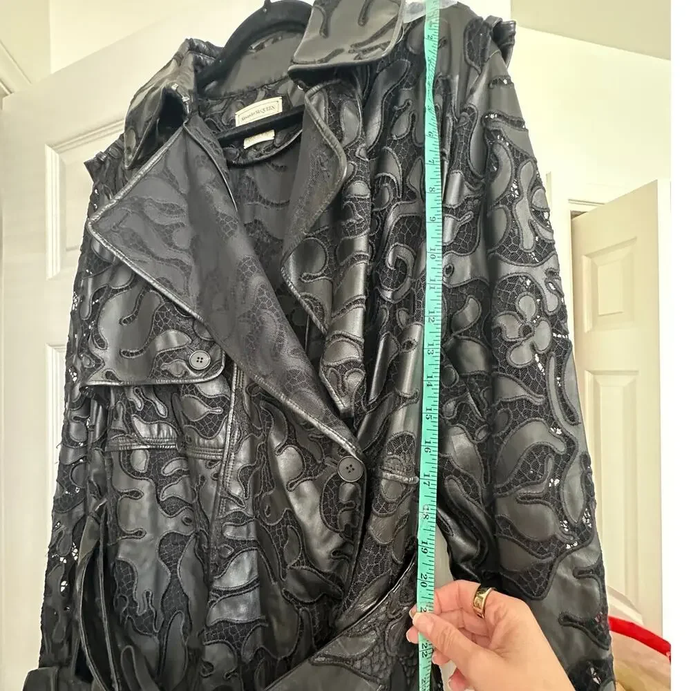 Alexander McQueen Black Leather Lace Belted Trench Coat Made in Italy 14 - Picture 16 of 16
